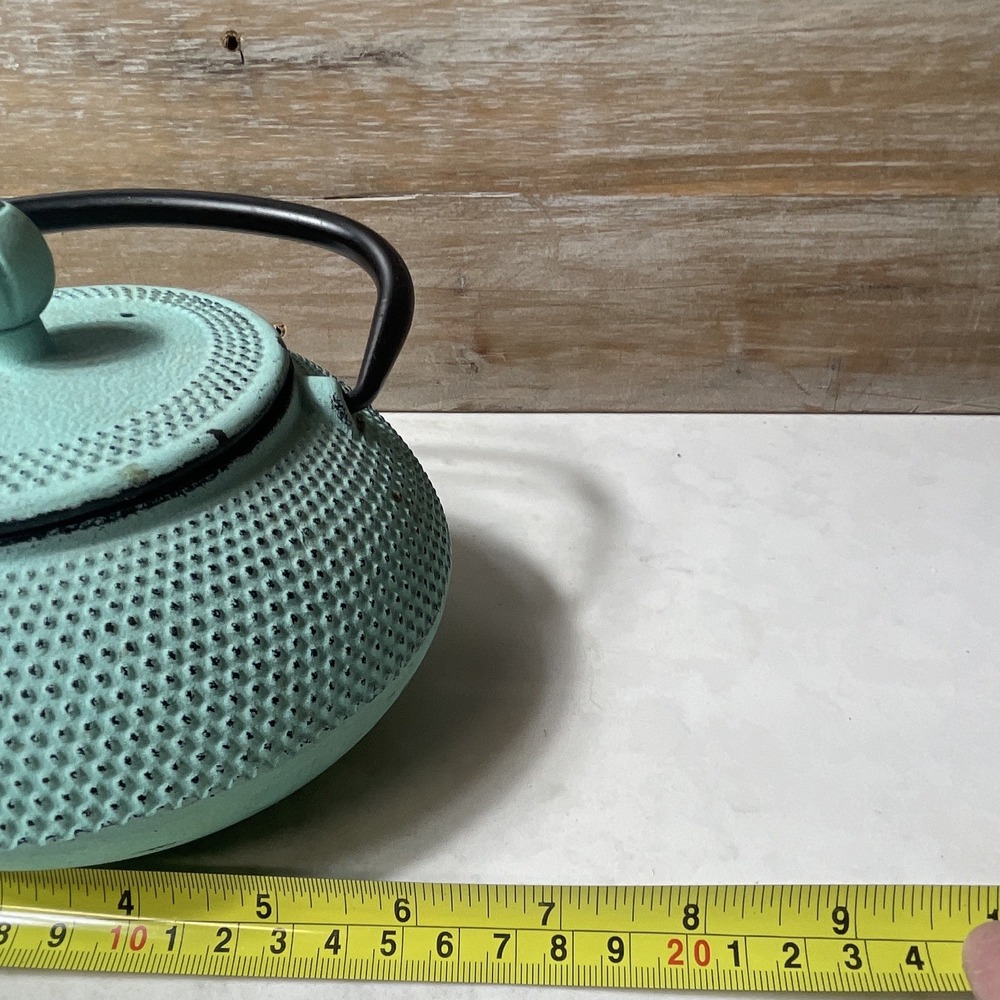 Turquoise Cast Iron Teapot w/ Stainless Infuser, Matte Textured Japanese 4 Cup - Picture 9 of 9